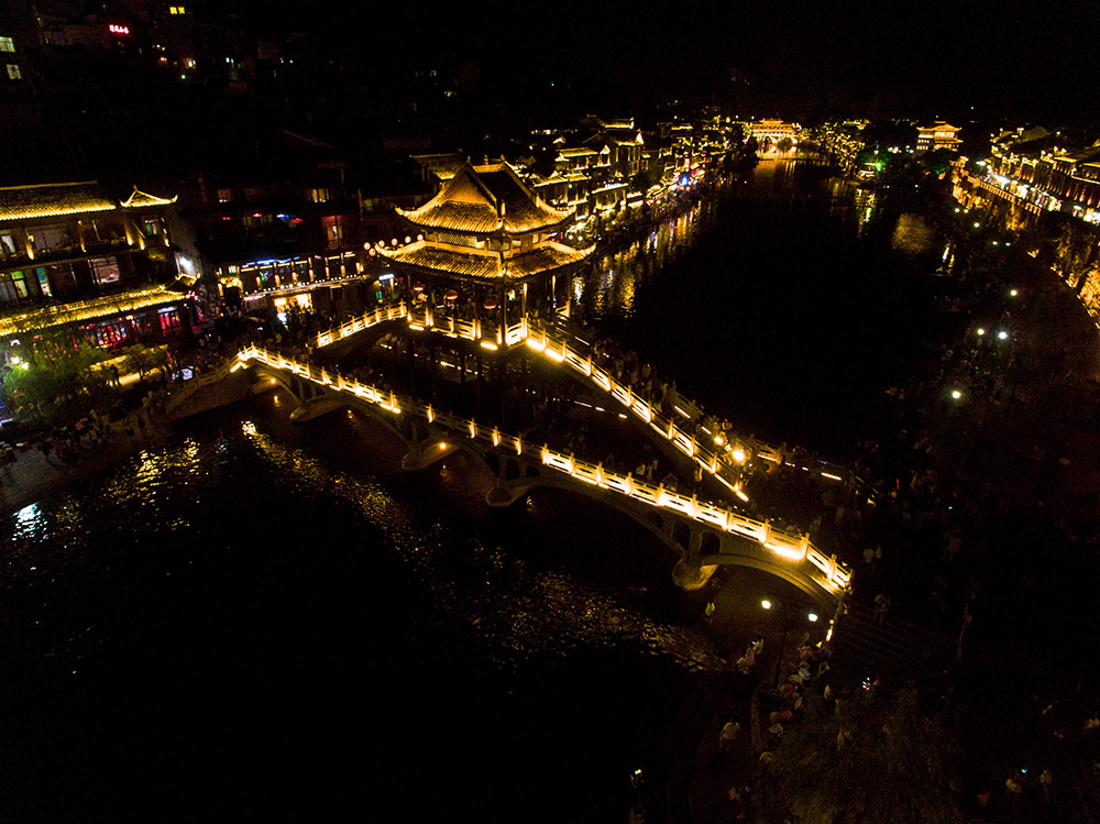 9.鳳凰風、雪、雨、霧橋 配圖4.jpg