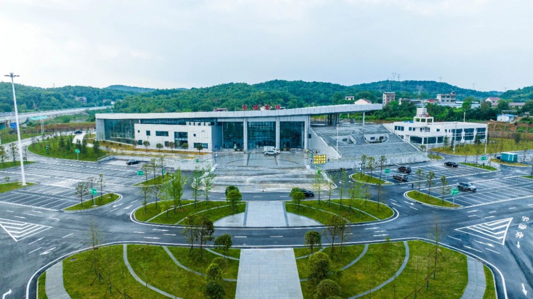 20240612923375.jpg 10.jpg