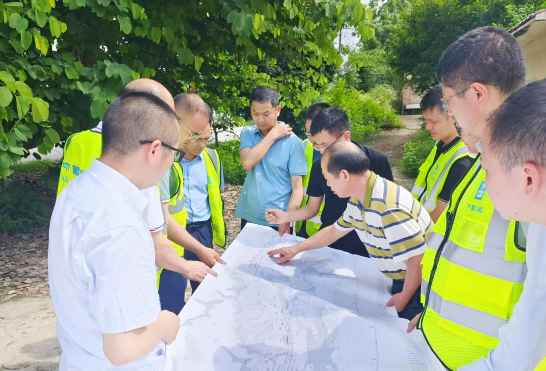 20250407128665.jpg 優秀項目負責人-胡省4.jpg